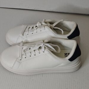Madden NYC White And Black Sneakers with Black Heel Patch Lace Up Size 8.5Women